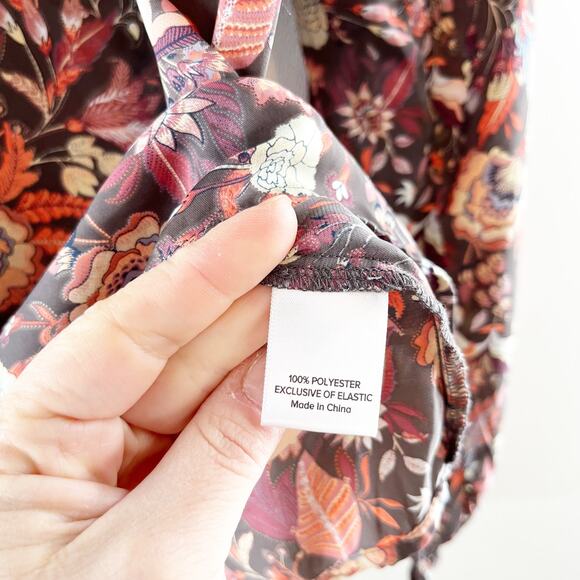 Evereve Clara Floral Paisley Long Sleeve V Neck Blouse Top Maroon Small - Picture 5 of 5